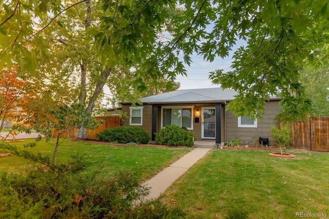 Building Photo - 4801 E Missouri Ave