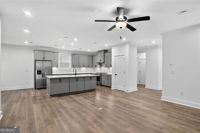 Building Photo - 608 Avondale Pk Cir