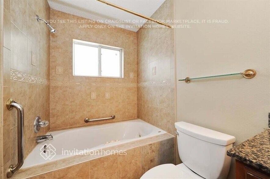 Building Photo - 1840 Candlestick Ct