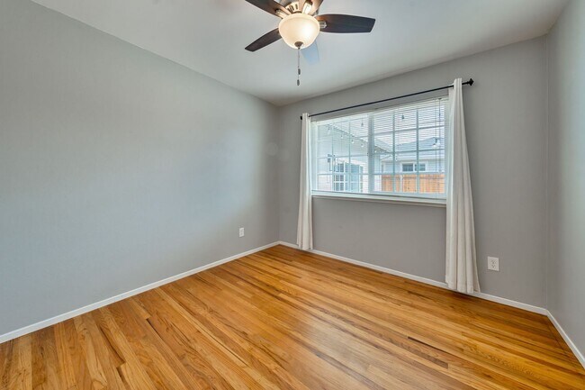 Building Photo - Charmingly Remodeled 3 Bed, 2 Bath Home Ne...