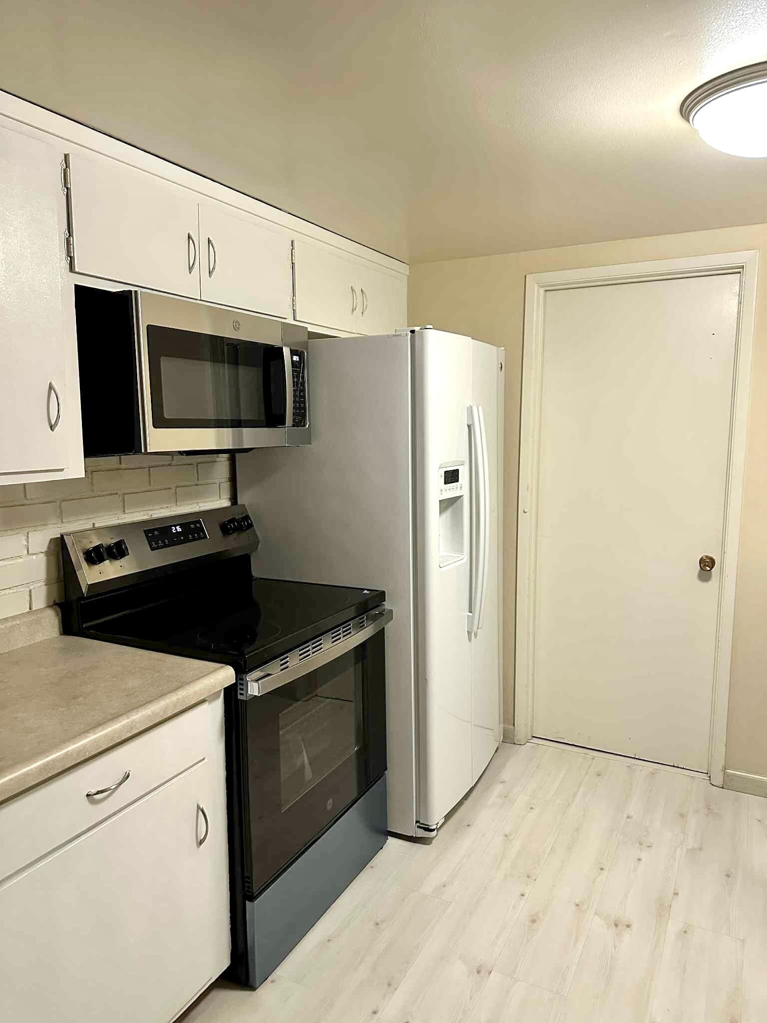 Building Photo - 10473 Lockwood Dr