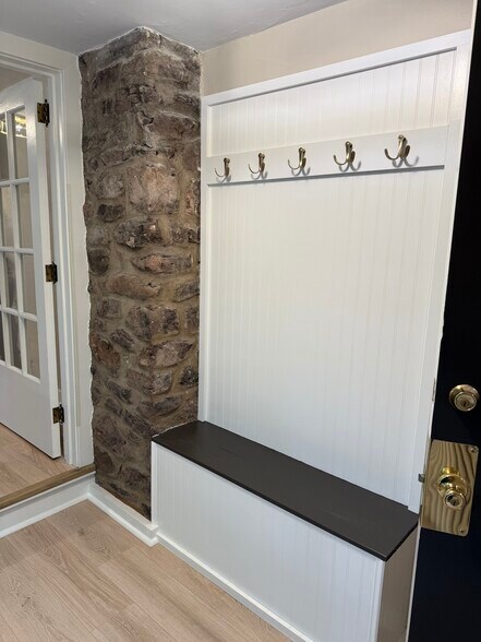 Building Photo - 101 41st St