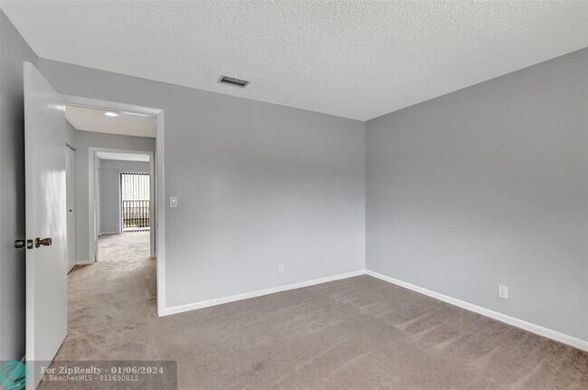 Building Photo - 97 Deer Creek Rd