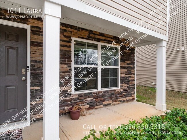 Building Photo - 1011 Laura Ct