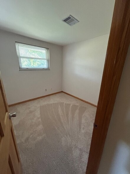 Building Photo - 5215 Wyandot Pl