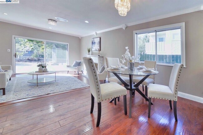 Building Photo - SERENE SYLVAN SANCTUARY - 4 Bed/2 Bath Home w/Private Pool - FREMONT