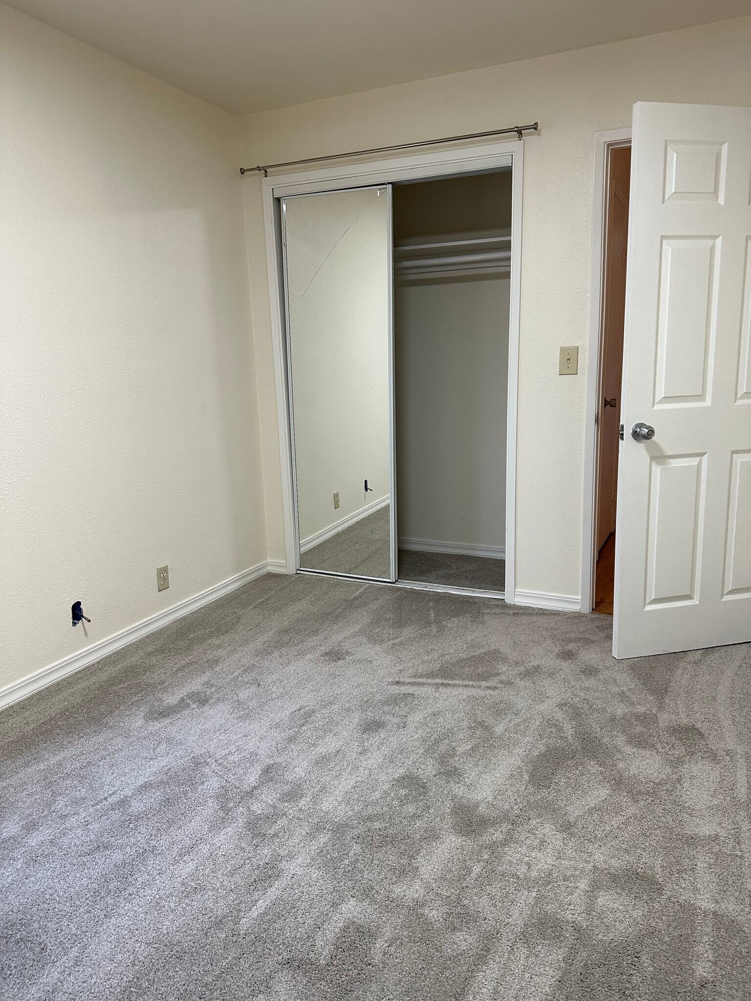 Bed 1 - 551 59th St