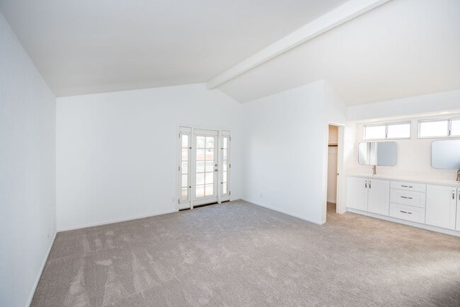 Building Photo - Now Available for Lease Beautiful 4 Bedroom Home with Basement