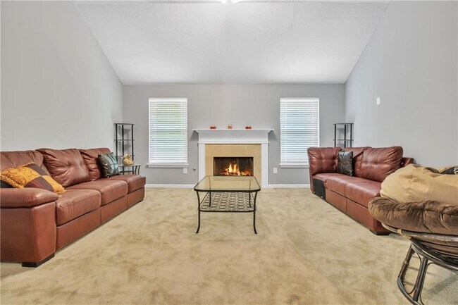 Building Photo - 4240 N Braves Cir