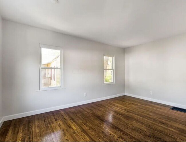 Building Photo - Cape Cod Style 4 Bedroom Home - Newly Remodeled with a Partially Finished Basement!