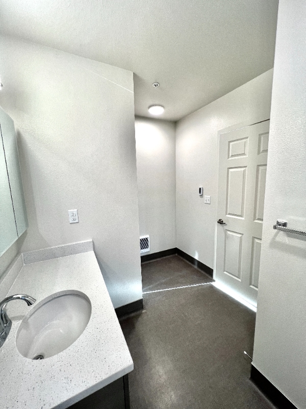 Building Photo - 2330 Yakima Ct