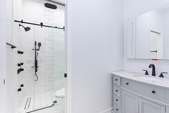 Building Photo - 3352 Siena Cir