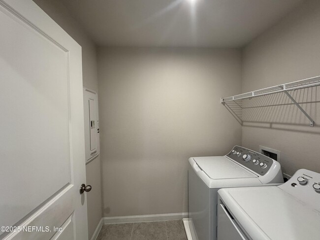 Building Photo - 1530 Tan Tara Trl