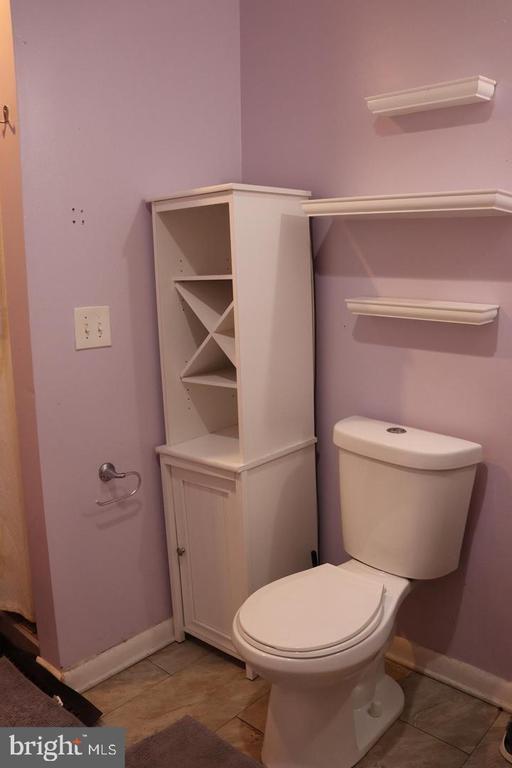 Building Photo - 410 Winters Ln