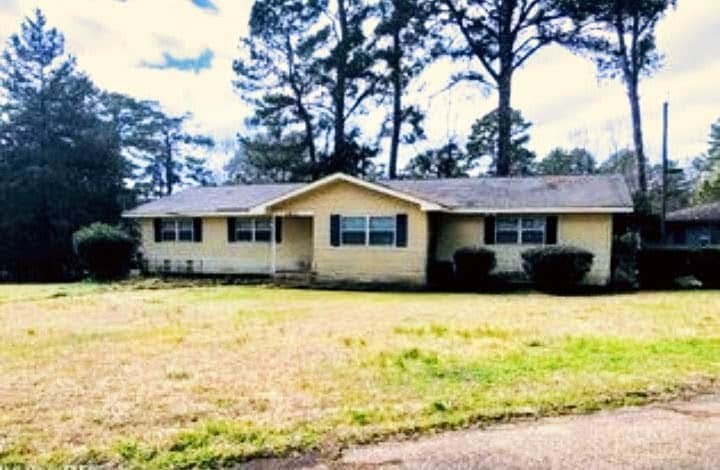 Primary Photo - 1817 Wisteria Dr