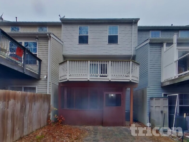 Building Photo - 367 Woodland Green Ct