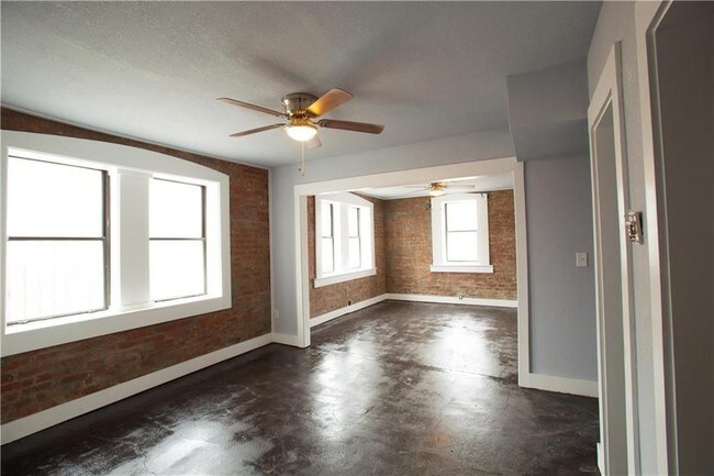 Building Photo - 1012 Prospect Ave