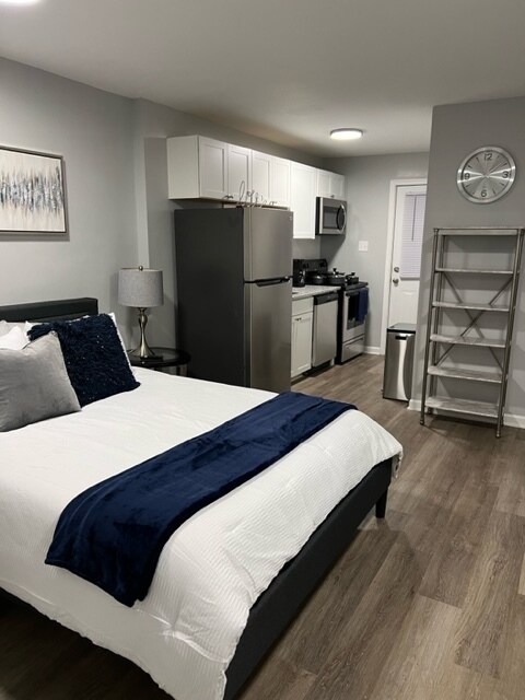 Building Photo - 1719 Blair St