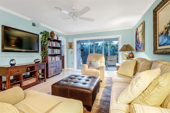 Building Photo - 3041 Sandpiper Bay Cir
