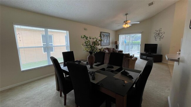 Building Photo - 1327 Casterton Cir