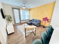 Building Photo - 9260 Vintage Hills Way