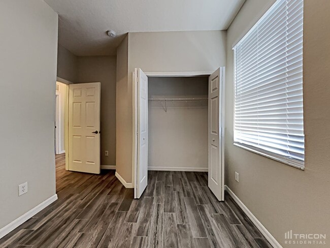 Building Photo - 6705 Cambridge Park Dr