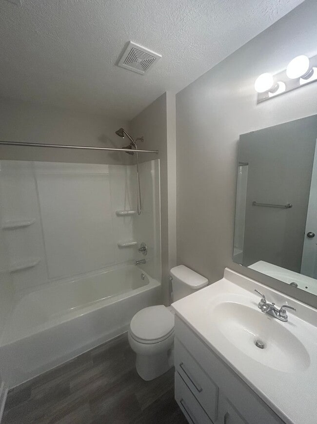 Building Photo - Must See New Construction In Mount Washing...