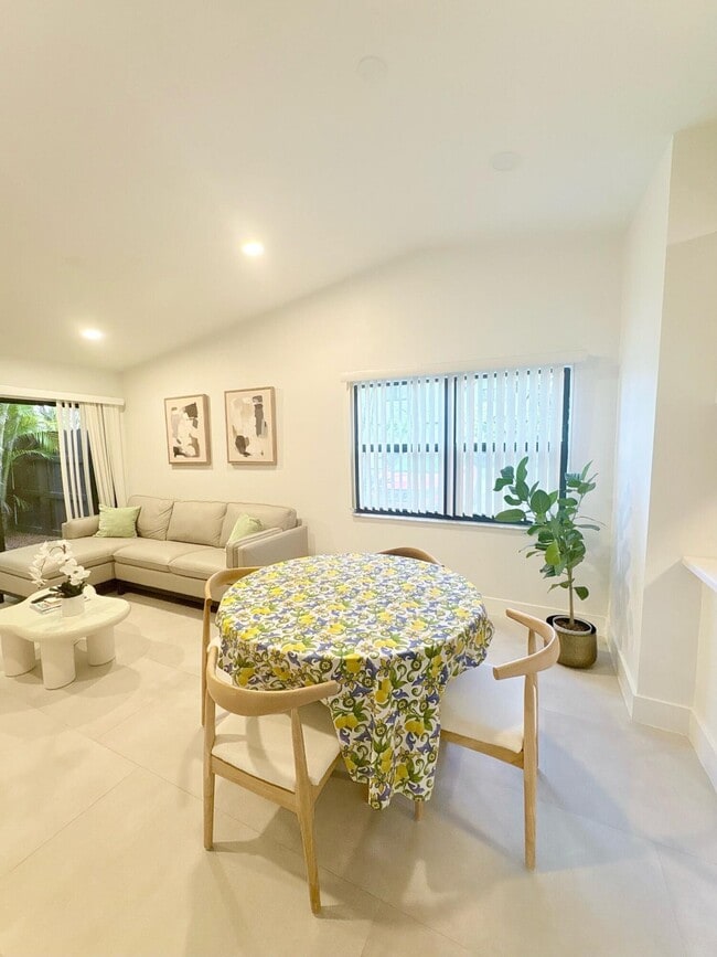 Building Photo - 22274 Pineapple Walk Dr