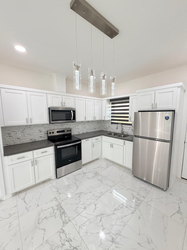 Building Photo - 2300 E San Andrea St