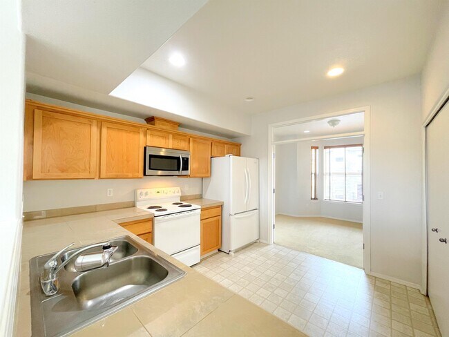 Building Photo - 20695 NW Painted Mountain Dr
