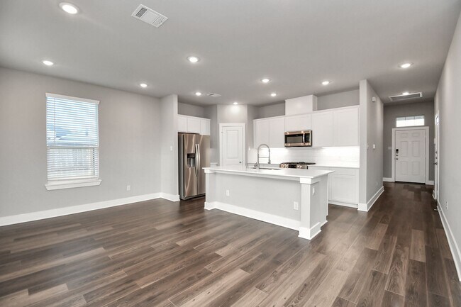 Building Photo - Beech