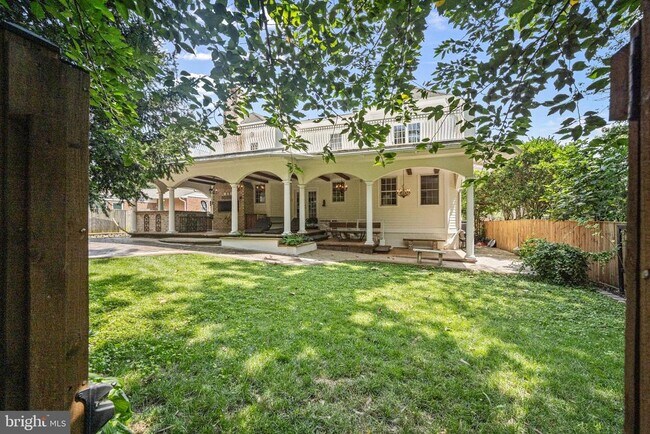 Building Photo - 9715 Singleton Dr