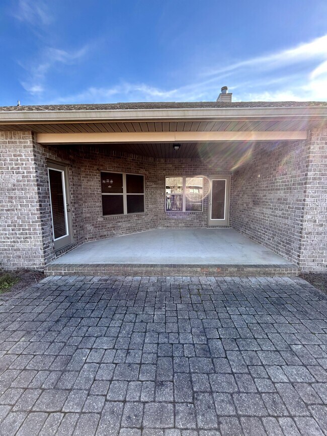 Building Photo - 80 S Knightsbridge Ct