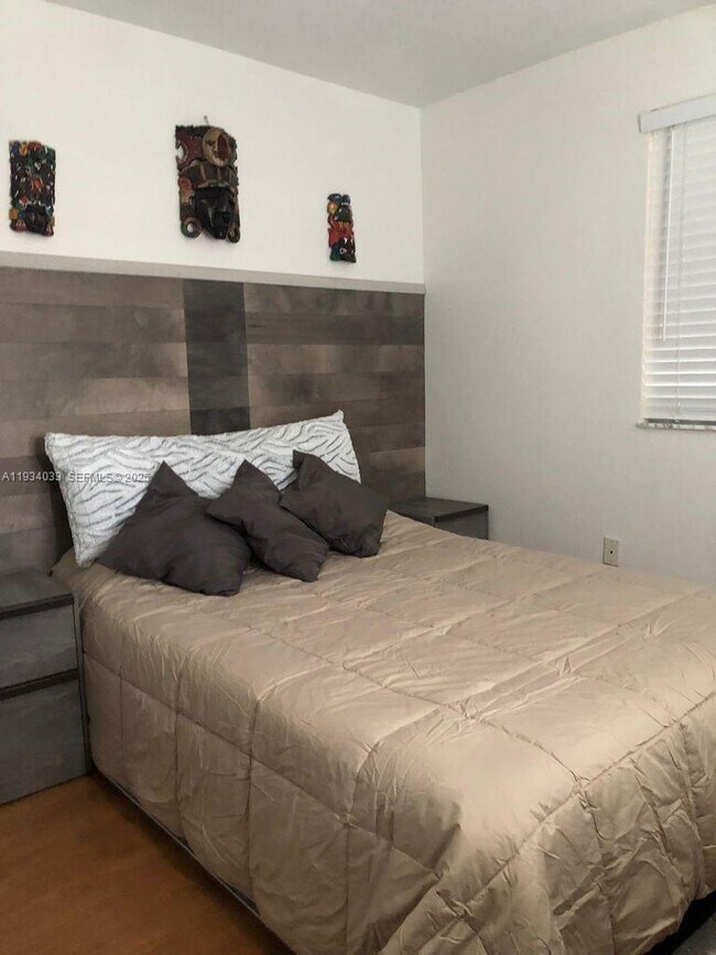 Building Photo - 8826 W Flagler St