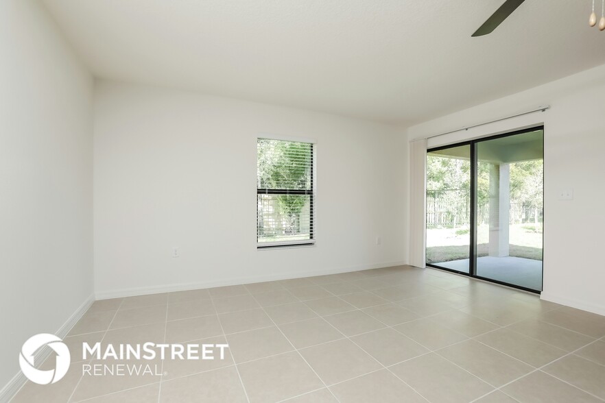 Building Photo - 35693 Rose Moss Ave