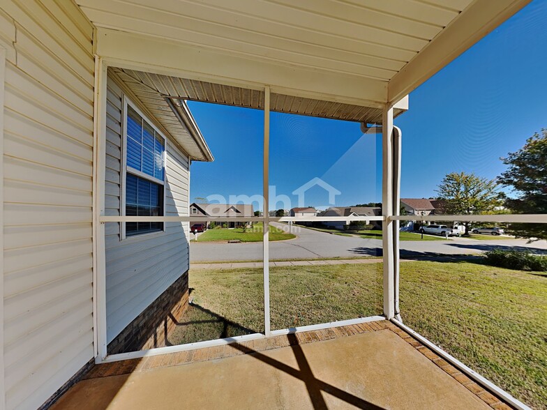 Building Photo - 203 Reedy River Ct