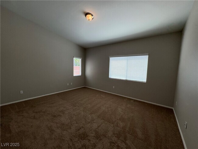 Building Photo - 105 Gemstone Hill Ave