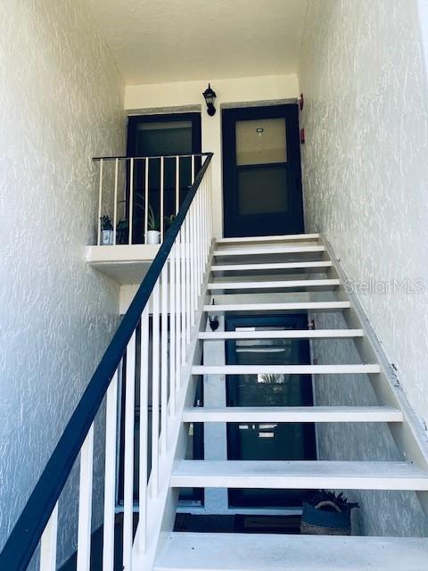 Building Photo - 208 Cypress Ct