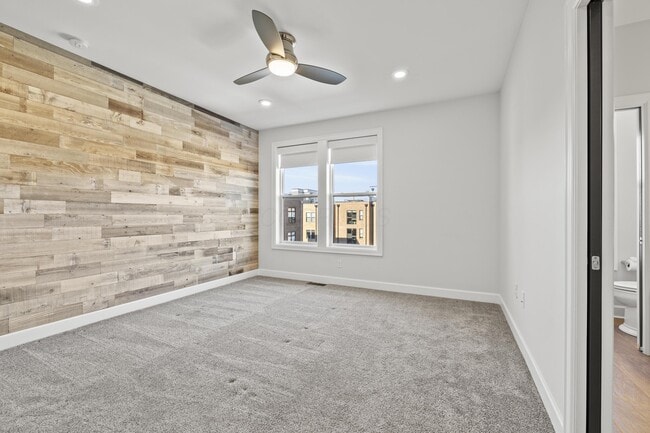 Building Photo - 297 Auden Ave