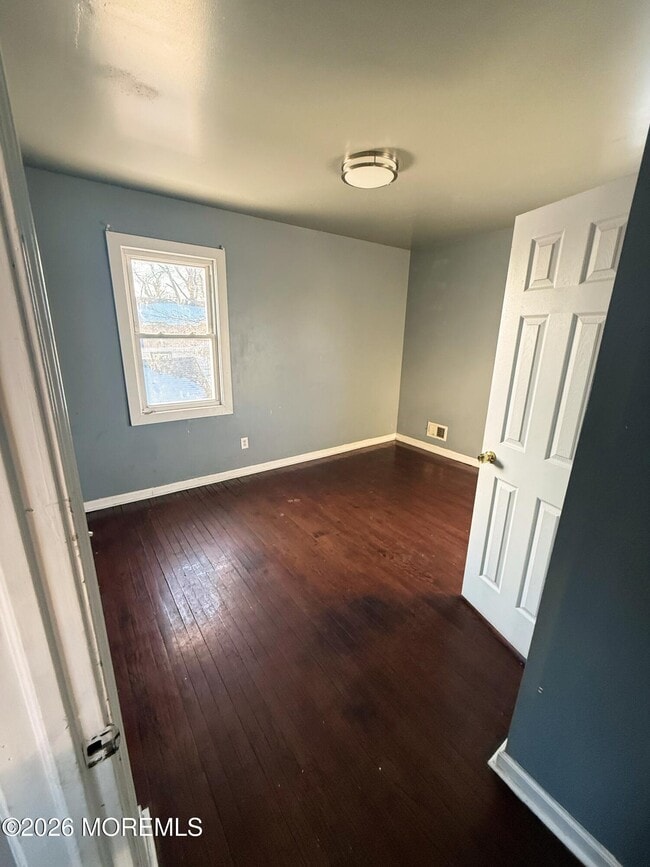 Building Photo - 401 Ridge Ave