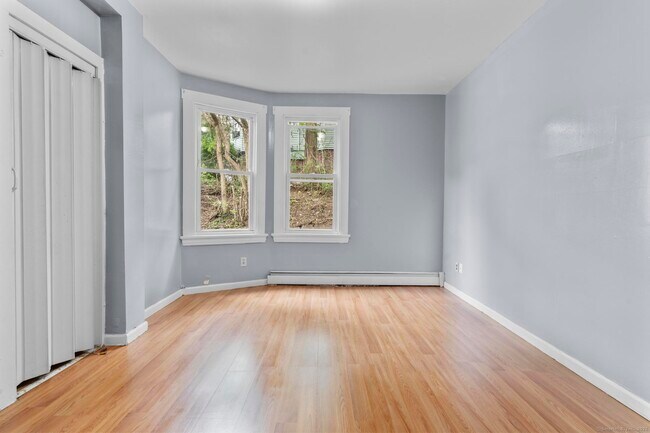 Building Photo - 22 Wyman St