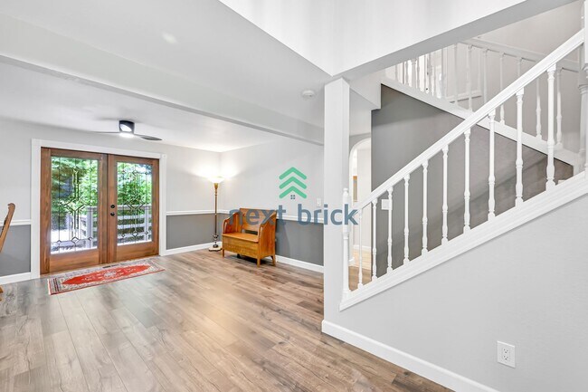 Building Photo - A fabulous 3 bedroom and 3.5 bathroom house