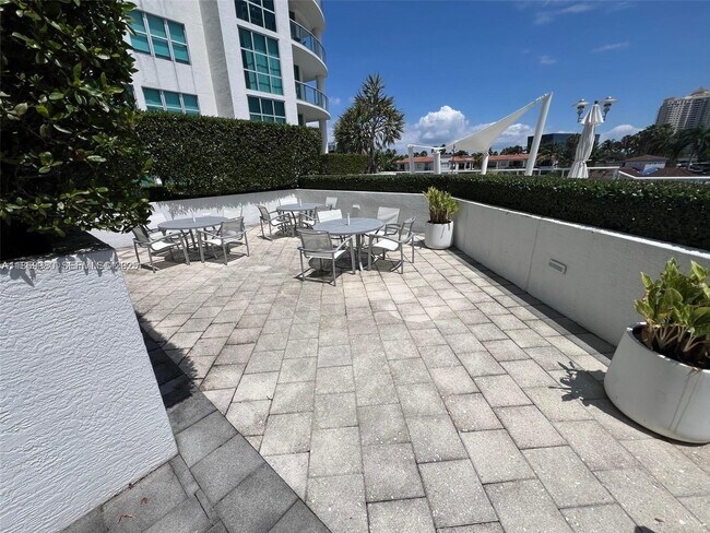 Building Photo - 3131 NE 188th St