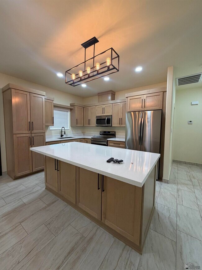 Building Photo - 4756 E Jett St