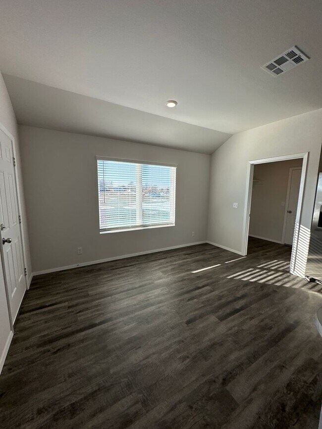 Building Photo - *St Patrick's Day Deal!* BRAND NEW Three B...