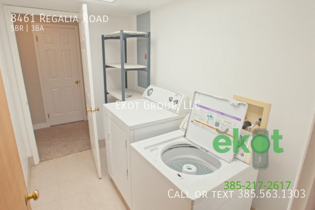 Building Photo - 8461 Regalia Rd