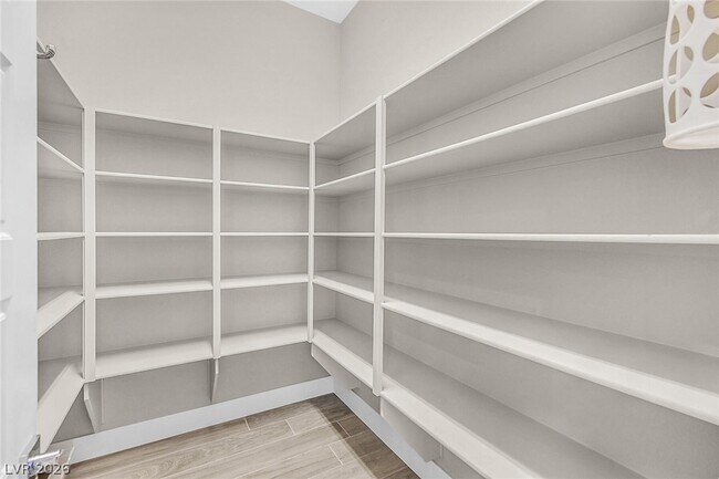 Building Photo - 4008 Desert Trce Ct