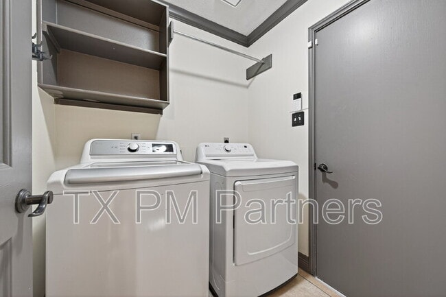 Building Photo - 23410 Stratsborough Dr