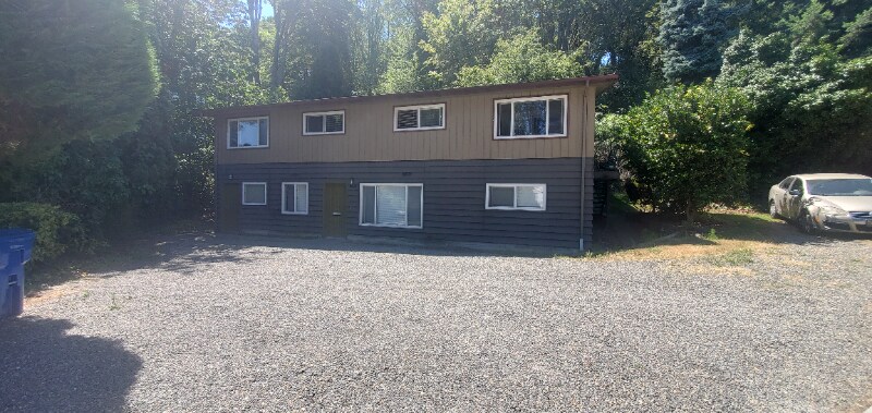 Building Photo - 2805 S Alaska St