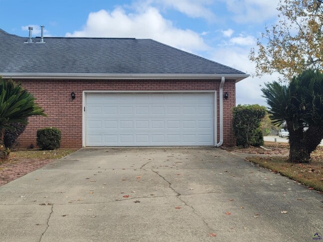 Building Photo - 101 Pamlico Ct